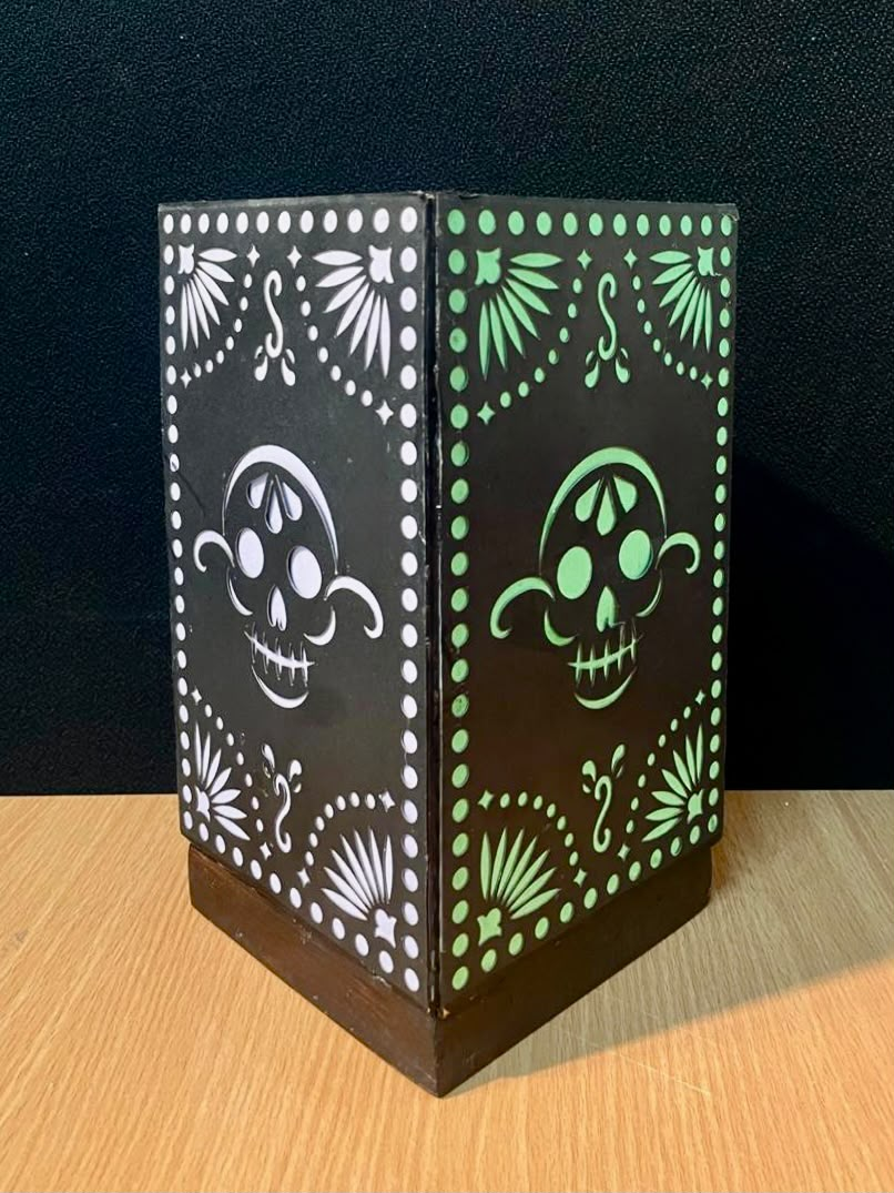 Closed pack, printed cube