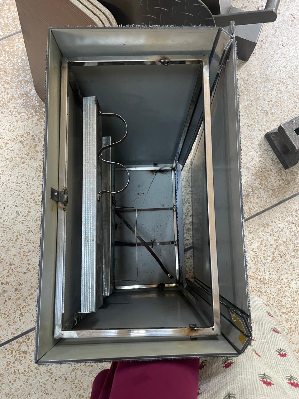 Internal frame inside the casing
